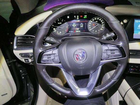 [武汉·鄂A] 二手别克昂科旗2020款 28T 四驱Avenir艾维亚