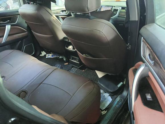 [济南·鲁A] 二手本田本田UR-V2017款 370TURBO 四驱尊享版 国V