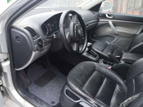 [青岛·鲁B] 二手斯柯达明锐2013款 2.0L 自动逸杰版