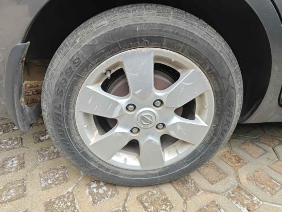 [济南·鲁A] 二手日产骏逸2006款 1.8L 自动标准型