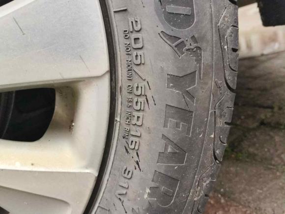 [湖州·浙E] 二手别克阅朗2018款 15T 双离合精英型