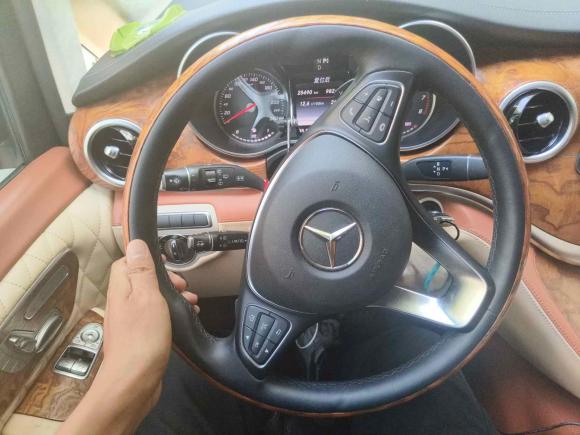 [上海·沪A] 二手奔驰奔驰V级2018款 V 260 L 尊贵加长版 国VI