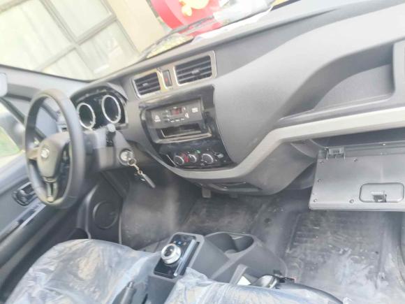 [南京·苏L] 二手万象汽车万象T012023款 纯电动 38.64kWh标准版