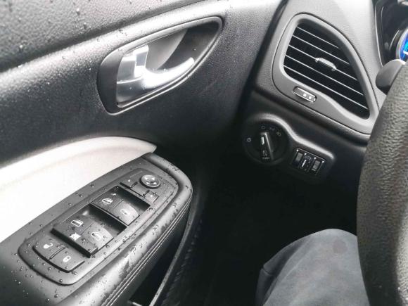 [上海·沪D] 二手菲亚特菲翔2015款 1.4T 手动悦享版