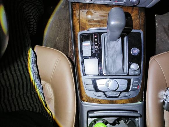 [南京·苏A] 二手奥迪奥迪A6L2016款 30 FSI 舒适型