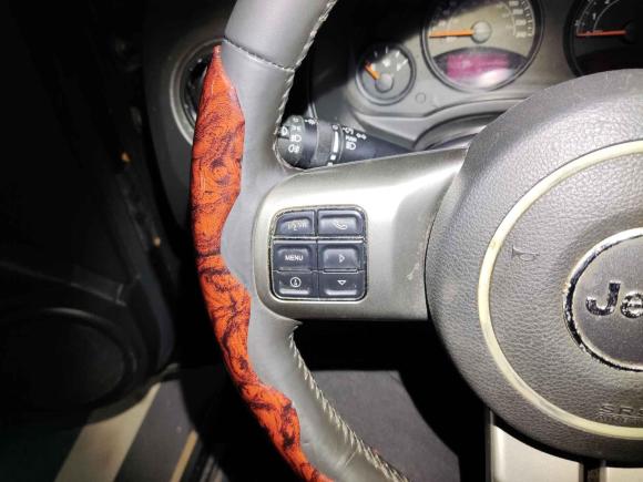 [南昌·赣A] 二手Jeep自由客2014款 2.0L 运动增强版