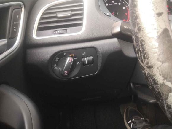 [成都·川A] 二手奥迪奥迪Q32015款 30 TFSI 舒适型