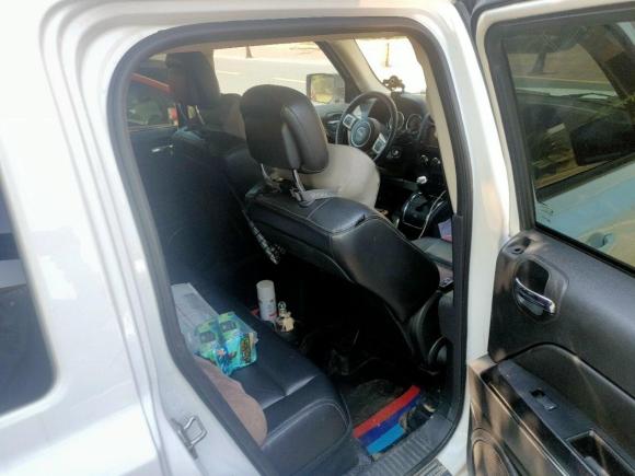 [南昌·赣A] 二手Jeep自由客2014款 2.4L 豪华导航版