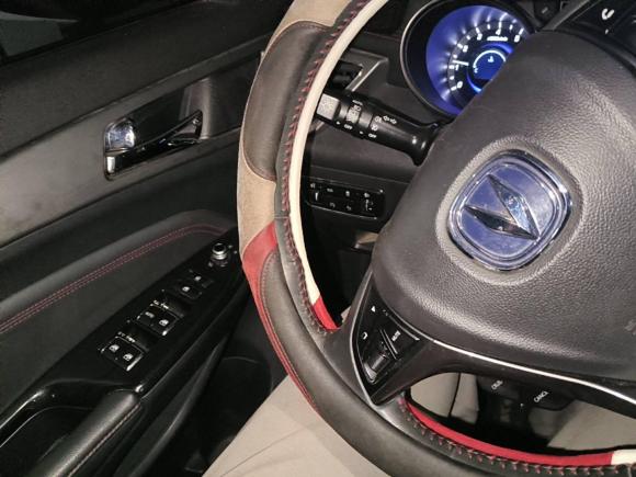 [嘉兴·渝D] 二手长安长安CS752017款 尚酷版 1.5T 手动致享型