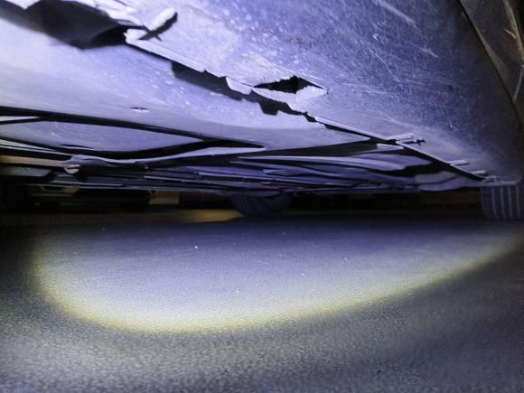 [深圳·粤B] 二手雪铁龙雪铁龙C52013款 2.0L 自动尊享型