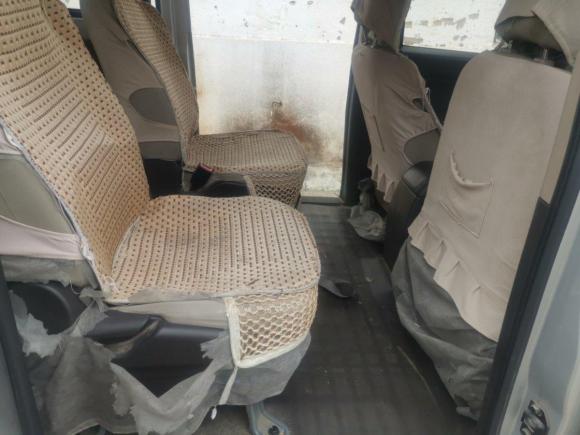 [上海·鲁H] 二手五菱汽车五菱荣光V2016款 1.5L标准型