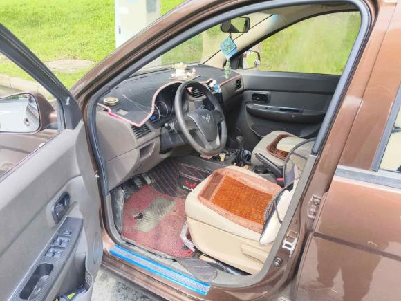 [苏州·苏H] 二手五菱汽车五菱宏光2018款 1.5L 经典款S标准型