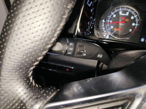 [武汉·鄂A] 二手众泰众泰T600 Coupe2017款 1.5T 自动尊享型