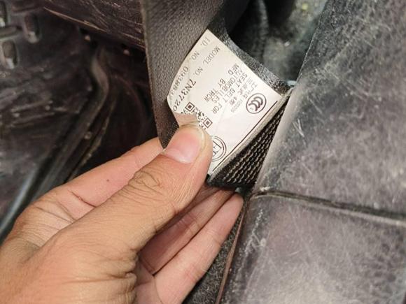 [佛山·粤E] 二手丰田卡罗拉2017款 改款双擎 1.8L E-CVT领先版