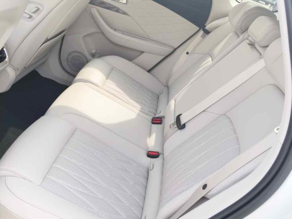 [上海·无P] 二手哪吒汽车哪吒L2024款 310 闪充红衣版