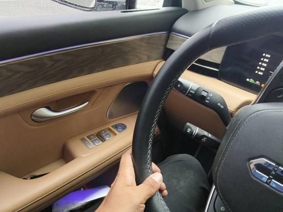 [苏州·苏E] 二手鸿蒙智行问界M52022款 增程四驱至臻版