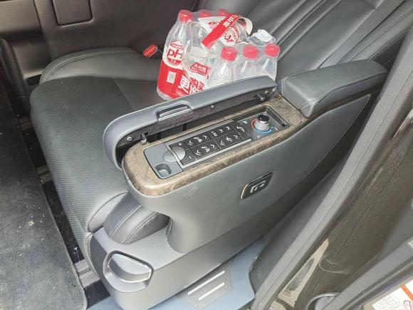 [无锡·苏U] 二手丰田威尔法2021款 皇冠 双擎 2.5L HV至尊版