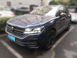 大众途锐2021款3.0TSI锐享版曜黑运动套装