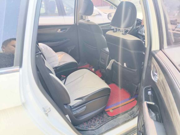 [无锡·苏B] 二手宝骏宝骏7302017款 1.5T DCT旗舰型 7座 国V