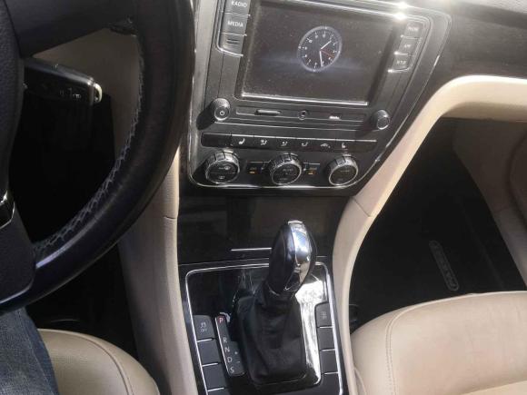 [西安·陕A] 二手大众帕萨特2013款 1.8TSI DSG尊荣版