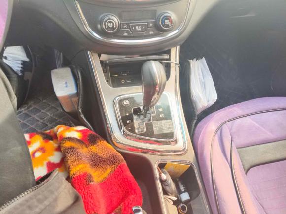 [青岛·鲁B] 二手宝骏宝骏5602016款 1.8L iAMT豪华型