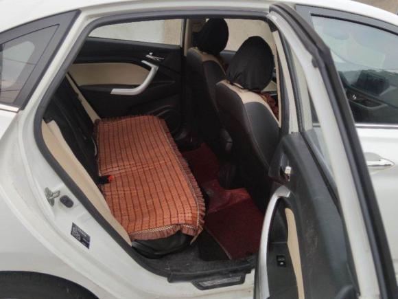 [宁波·浙B] 二手长安悦翔V72016款 1.6L 手动乐享型 国V