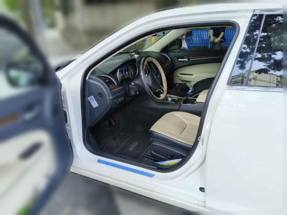 [成都·川A] 二手克莱斯勒克莱斯勒300C2016款 3.0L 超越版