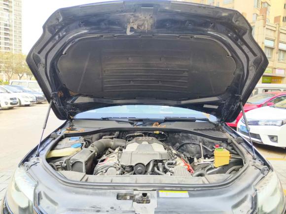 [佛山·粤R] 二手奥迪奥迪Q72012款 3.0 TFSI 进取型(200kW)