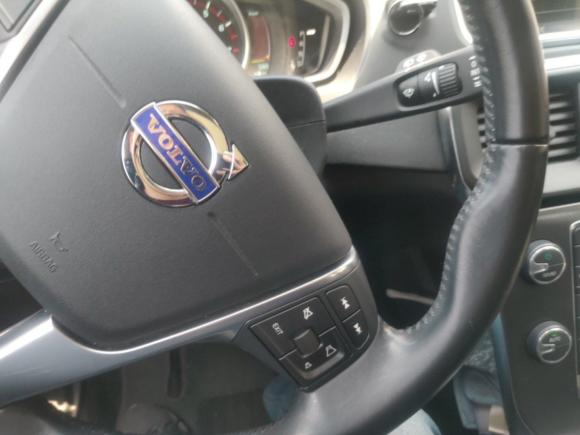 [南通·苏F] 二手沃尔沃沃尔沃V402014款 2.0T 智雅版