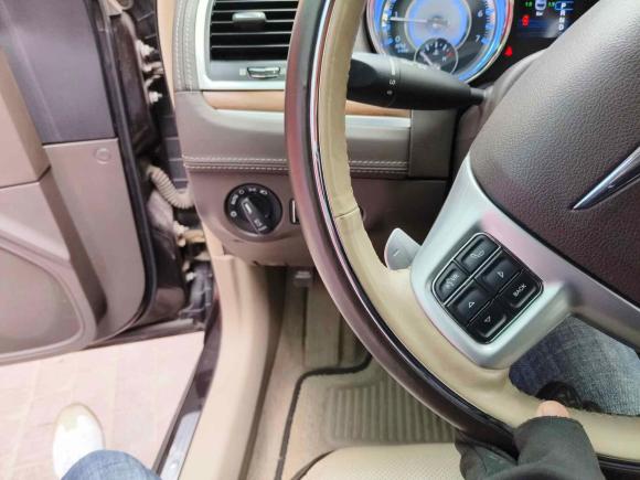 [北京·京N] 二手克莱斯勒克莱斯勒300C2013款 3.6L 尊享版