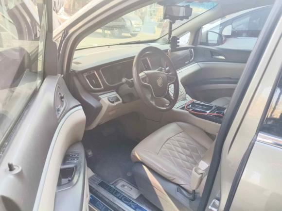 [北京·京A] 二手别克别克GL82011款 3.0L GT豪华商务豪雅版