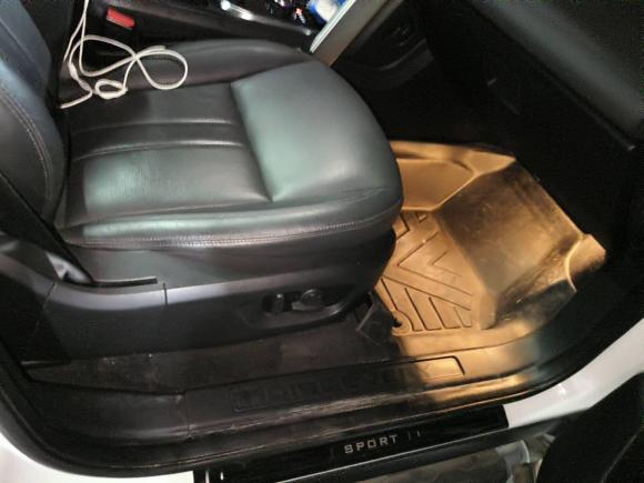 [济南·鲁A] 二手路虎发现神行2018款 240PS 智越限量版