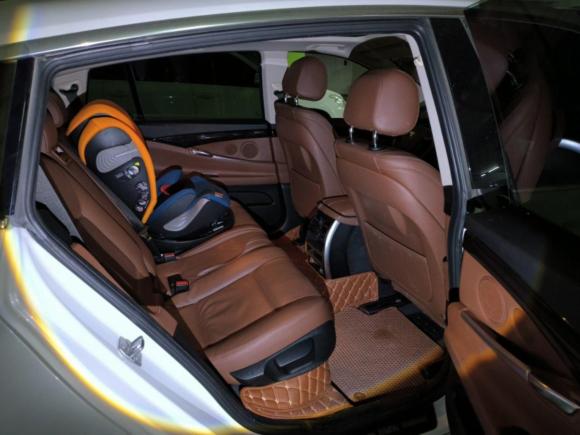 [南京·苏A] 二手宝马宝马5系GT2015款 528i 领先型