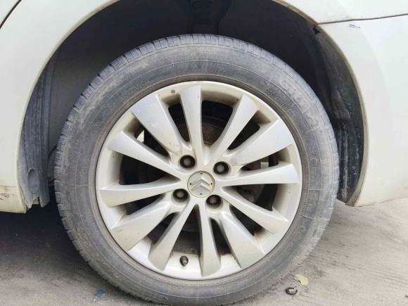 [成都·川A] 二手雪铁龙世嘉2016款 经典 三厢 1.6L 手动CNG