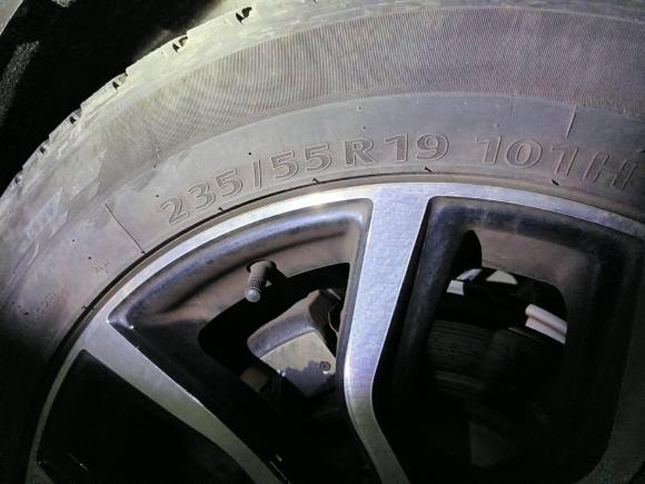 [上海·沪L] 二手众泰大迈X72018款 2.0T 自动至尊型