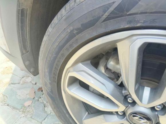 [武汉·鄂A] 二手现代北京现代ix352018款 2.0L 自动两驱智勇·畅享版