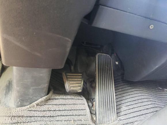 [宁波·浙B] 二手长安跨越跨越者D52021款 1.9T舒适版单排栏板双后轮3400mm货箱D19TCIE3