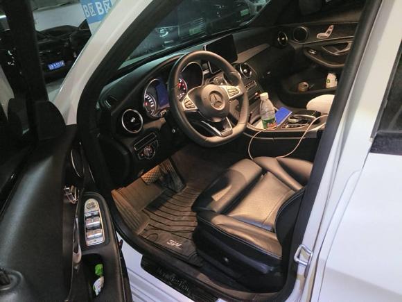 [深圳·粤T] 二手奔驰奔驰C级2016款 C 200 运动版