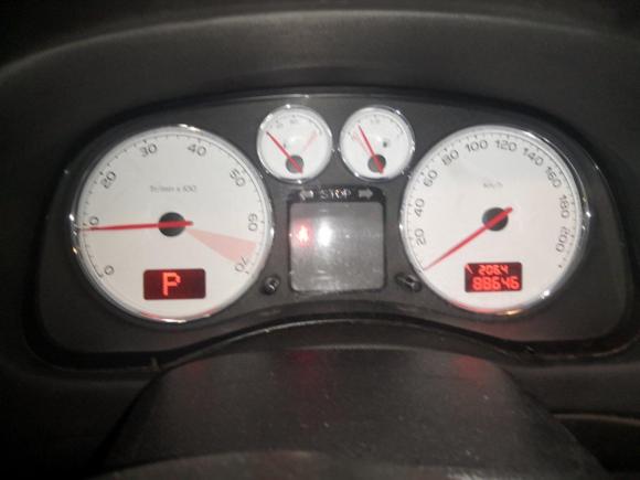 [无锡·苏B] 二手标致标致3072010款 两厢 1.6L 自动舒适版