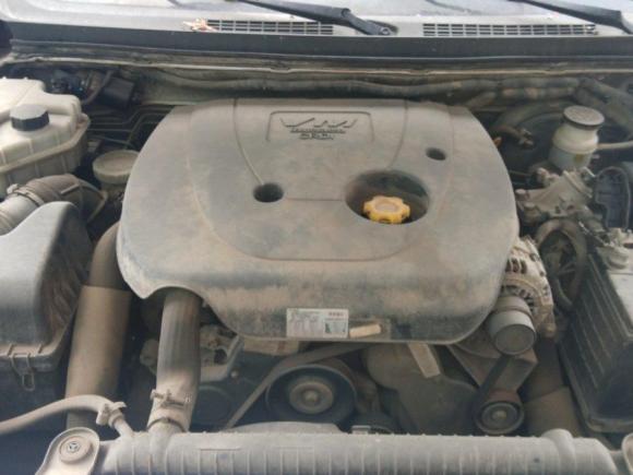 [南昌·赣M] 二手陆风陆风X82014款 探索版 2.0T 柴油4X2豪华型