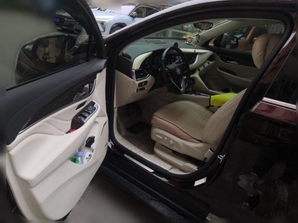 [上海·沪A] 二手别克昂科旗2020款 28T 四驱Avenir艾维亚