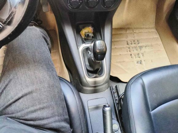 [合肥·皖A] 二手标致标致3012014款 1.6L 手动舒适版CNG