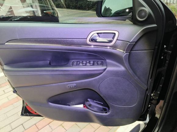 [深圳·粤B] 二手Jeep大切诺基2017款 3.0L 精英导航版