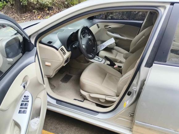 [上海·苏E] 二手丰田卡罗拉2011款 1.8L CVT GL-i