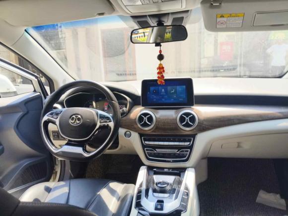 [常州·苏D] 二手北京汽车北京EU52018款 R500 智风版