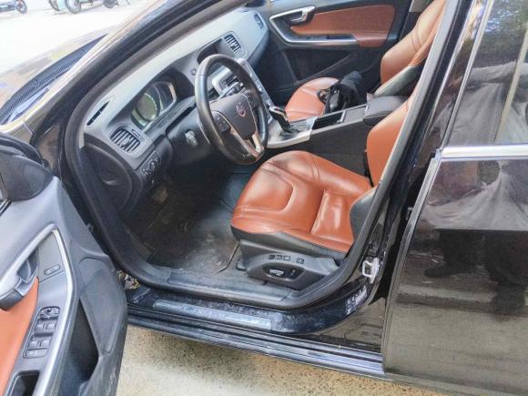 [上海·沪E] 二手沃尔沃沃尔沃V602014款 T5 智雅版