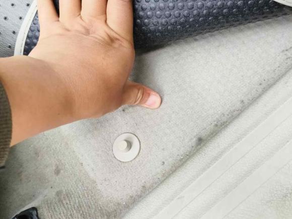 [无锡·苏B] 二手奥迪奥迪A6L2011款 2.8 FSI 舒适型