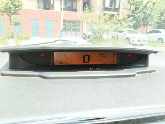 [青岛·鲁B] 二手雪铁龙世嘉2016款 经典 三厢 1.6L 手动品尚型