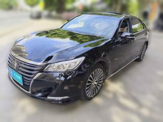 丰田皇冠2018款 2.0T 运动版