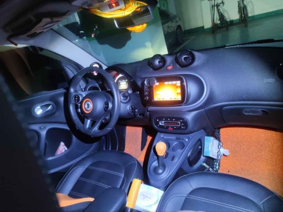 [深圳·粤B] 二手smartsmart fortwo2018款 0.9T 66千瓦硬顶先锋版 国V